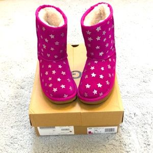 Brand new Kids Classic Star Short Uggs